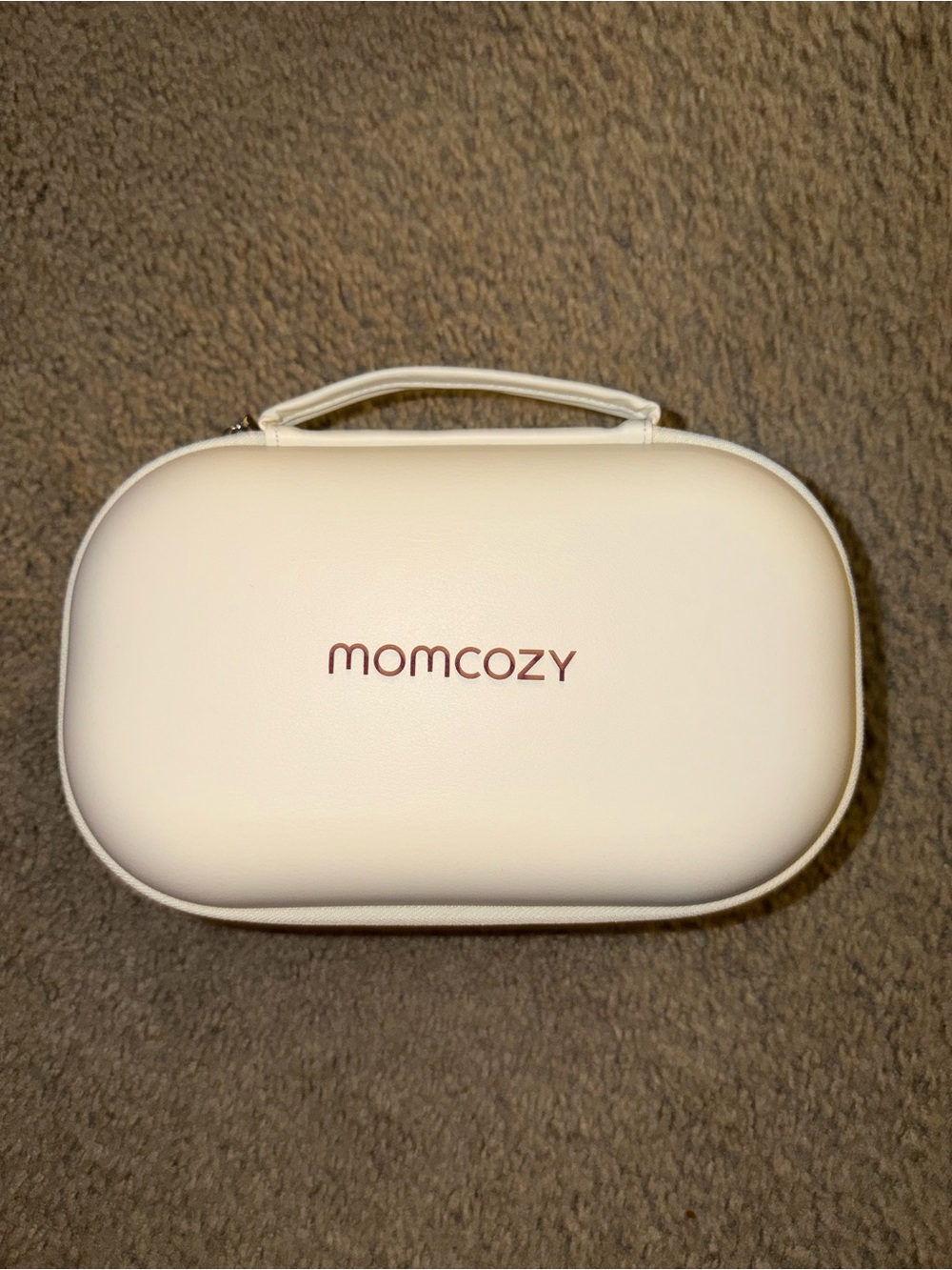 Momcozy case (no pumps included)
